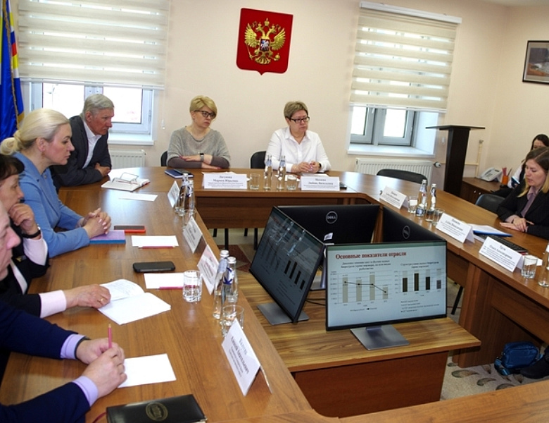 Комитет Думы Чукотского автономного округа по промышленной и сельскохозяйственной политике провёл расширенное заседание по вопросам рыболовства